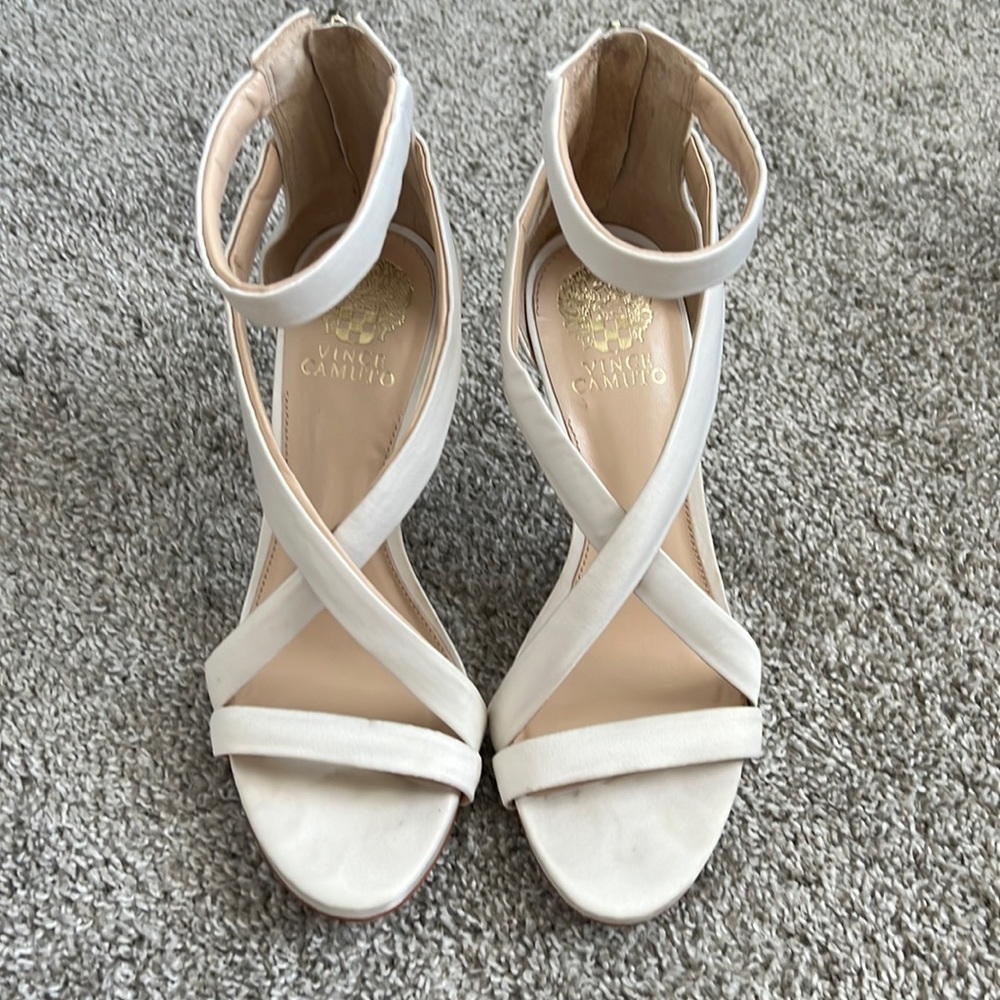 Vince Camuto Devinhara Heel Milk Satin 8.5